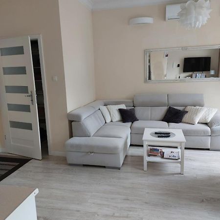 Come&Stay Zielona Gora Exterior photo