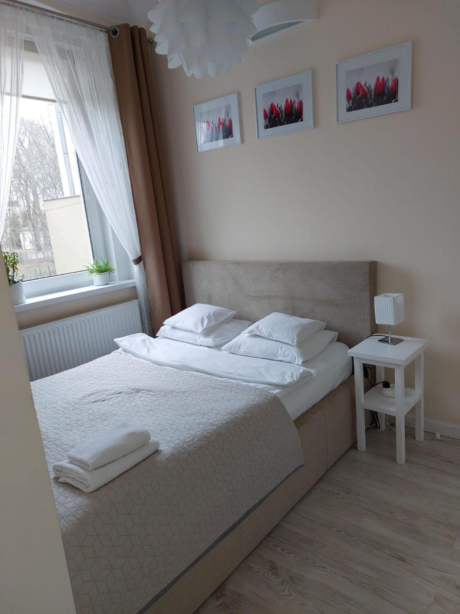 Come&Stay Zielona Gora Exterior photo
