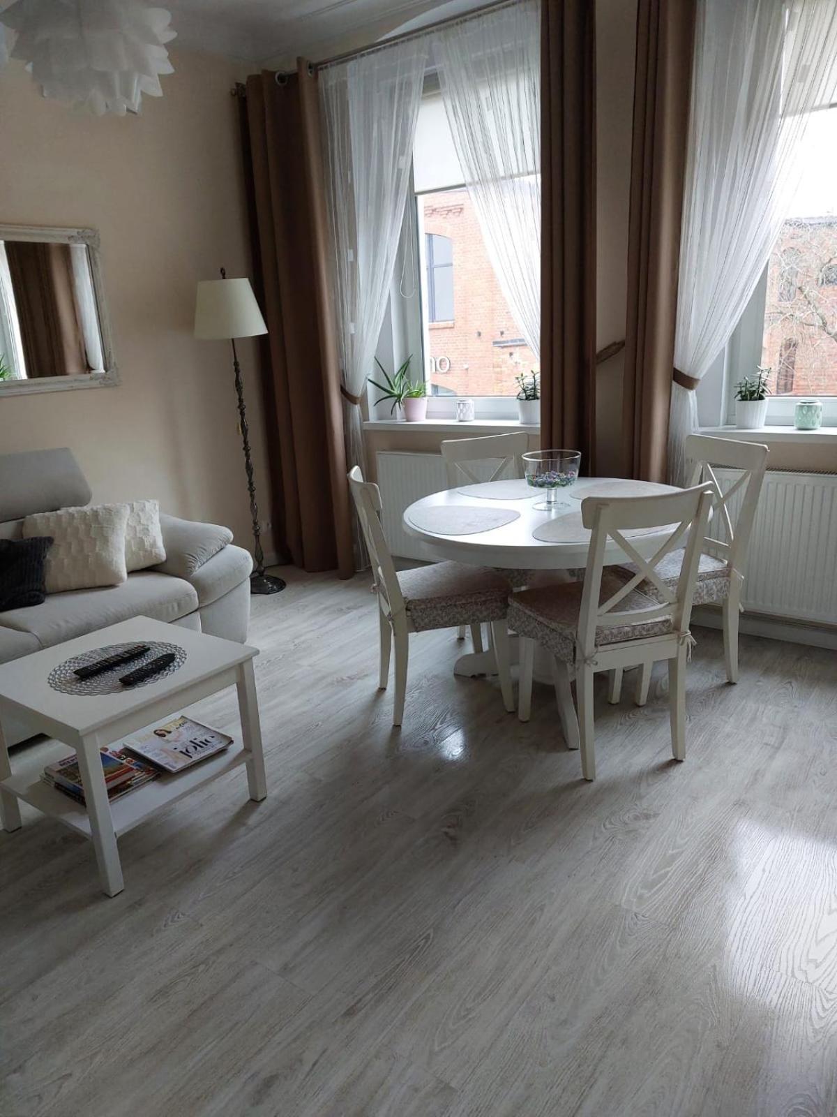 Come&Stay Zielona Gora Exterior photo