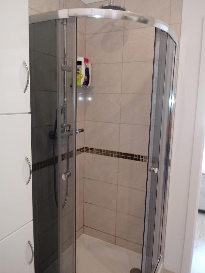 Come&Stay Zielona Gora Exterior photo